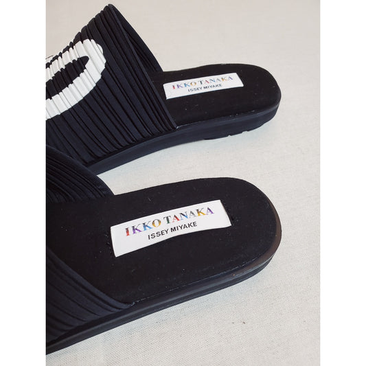 Pleats Please x IKKO TANAKA pleated slippers I