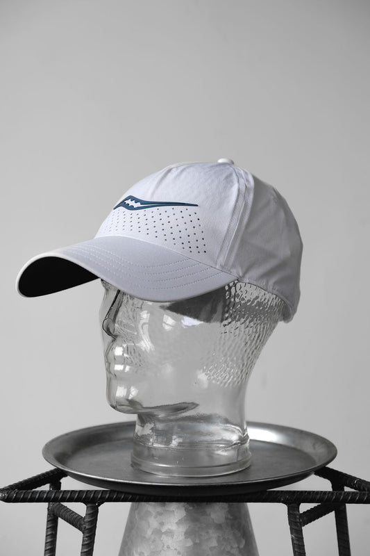 サッカニー アウトペース プチキャップ サッカニーのスポーツ用通気性野球帽