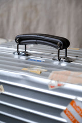 Out-of-print RIMOWA CLASSIC FLIGHT 82L 2-wheel