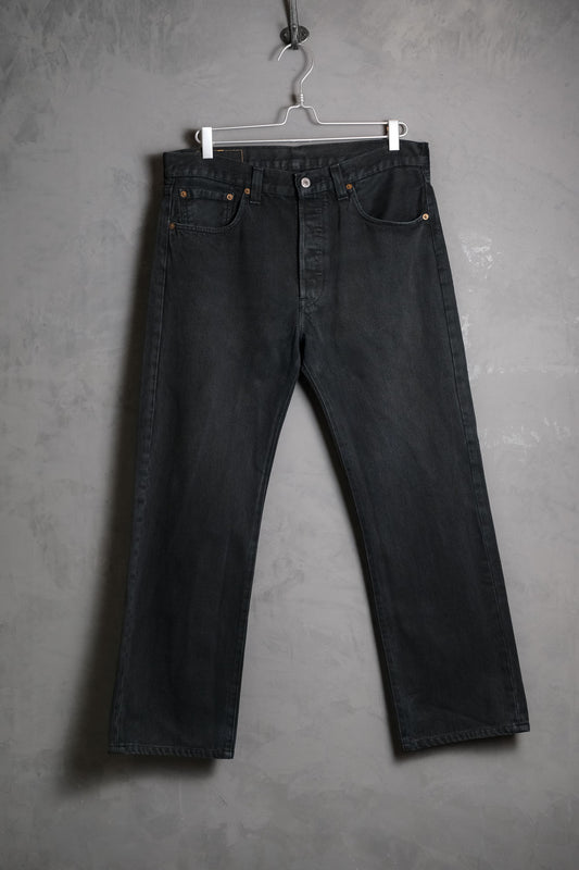 Levi's 501 ブラックデニムジーンズ クラシックストレートブラックデニムジーンズ