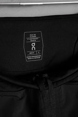 On ランニング ライトウェイト ショーツ スイスのスポーツブランド、軽量で通気性と速乾性に優れたジョギングショーツ