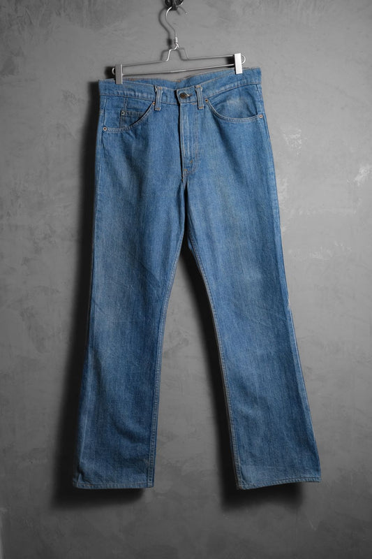 Levi's 1970's Vintage 20517-0217 Orange Tab Bootcut Denim Jeans Made in USA 42 TALON Zipper Original vintage American-made orange tab denim bootcut pants