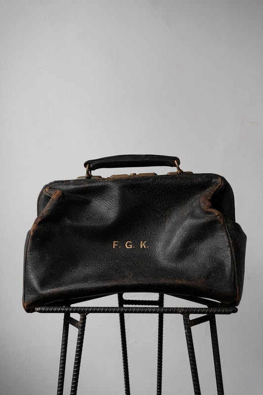 Vintage Leather Doctor Bag Handbag 古董皮革手提醫生包