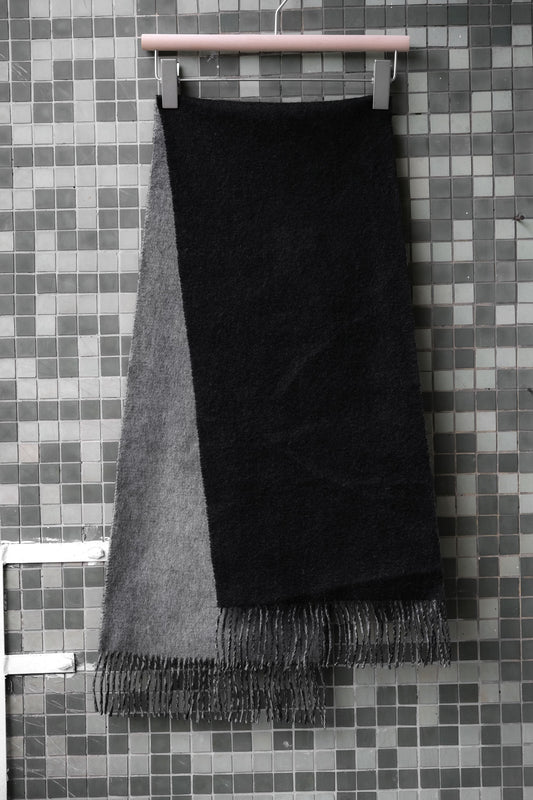 2-Faced Wool Fringed Scarf 雙面羊絨流蘇圍巾