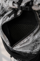 ハイカーワークショップ ダイニーマバックパック 韓国のアウトドア機能性バッグブランド