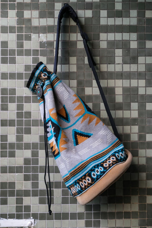 BRAiNCHiLD Navajo Style Poncho Shoulder Bag 台灣早期街牌 印第安圖騰束口側背包