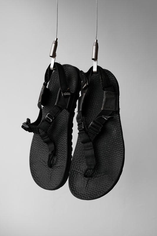 BEDROCK Cairn Sandals Black Vibram Sole Black American brand outdoor sports sandals all black