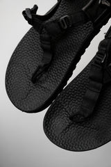 BEDROCK ケアンサンダル ブラック ビブラムソール ブラック アメリカンブランド アウトドア スポーツサンダル オールブラック