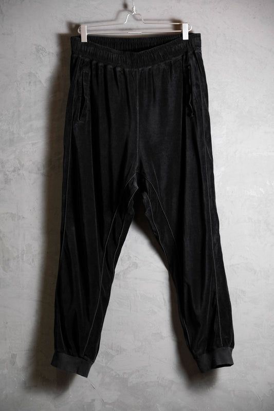 東洋株式会社のブランド「GOLD Velour Track Pants」日本製ベルベットトラックパンツ