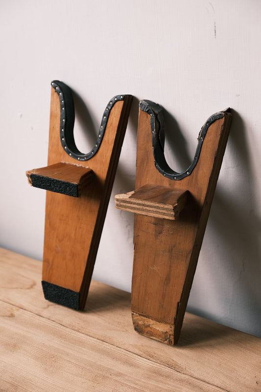 60s-70s Lee advertising boot jack early Lee corporate wooden frame