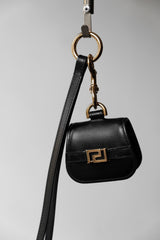 VERSACE Greca Goddess Airpods Proケース ヴェルサーチレザーネックレスイヤホン保護ケース