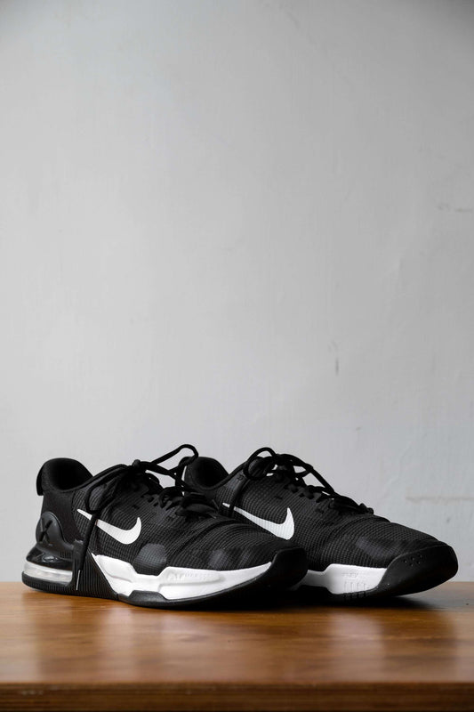 ナイキ エアマックス アルファ トレーナー 5
