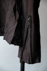 Jean Paul Gaultier Homme ハーフジップ フード付き アノラック ジャケット フランスのデザイナーブランド、初期のメタリックな光沢のハーフジップ フード付き軽量コート