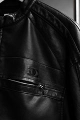 1dyLL プレストレザーバイカージャケット 台湾デザイナーブランド 合成皮革レーシングレザージャケット