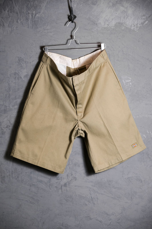 Dickies Loose Fit Baggy Shorts 寬版斜紋布工作短褲 卡其