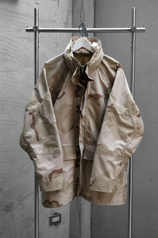 USMC 1990's 2G ECWCS Gore-Tex Parka Desert Camo US Marine Corps Issued Desert Camo Windproof and Waterproof Parka
