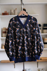 1980s Polyester all-over Printed V-neck Long Sleeves
