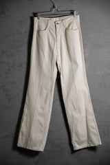 90年代の日本のヴィンテージ「シンプルライフ」オフホワイトデニムブーツカットジーンズ