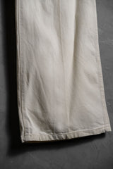 90年代の日本のヴィンテージ「シンプルライフ」オフホワイトデニムブーツカットジーンズ