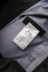 CMF OUTDOOR GARMENT 3 Day Tote Coexist, a Japanese outdoor brand, features a large-capacity nylon tote bag that can be carried by hand or over the shoulder.