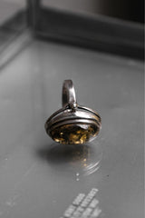 Mid-Century Sterling Silver 925 Baltic Amber Ring 中世紀綠琥珀圓弧面純銀戒