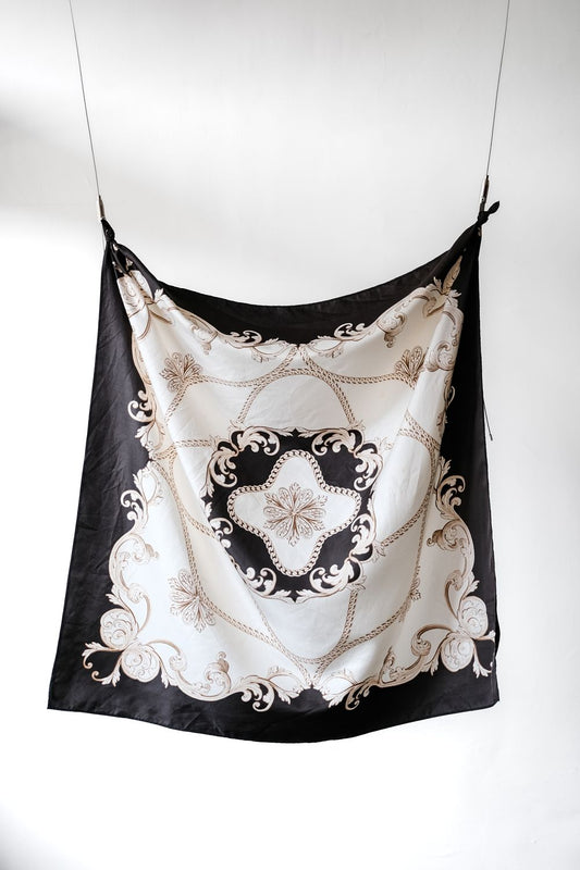 Vintage Baroque Print Silk Scarf 巴洛克印花絲質大方巾 黑白金