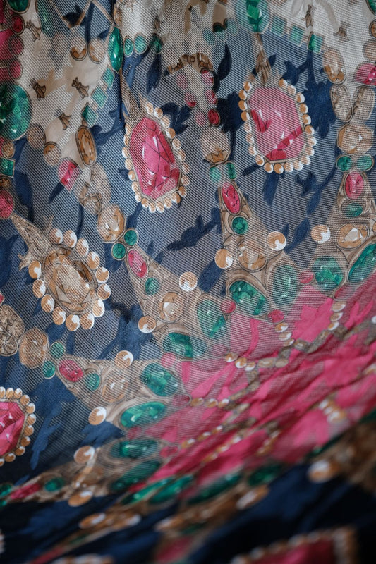 Vintage Jeweled Print Silk Scarf 珠寶印花暗紋透紗大方巾