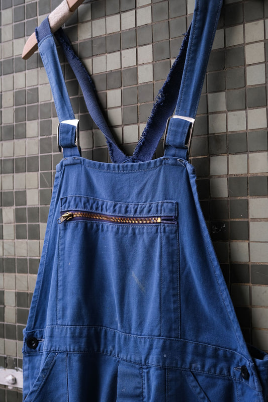 1960~70's Vintage French Indigo Cotton Twill Patchwork Dungarees Overalls Vintage French workwear blue dyed twill cotton patchwork dungarees overalls with holes in the knees