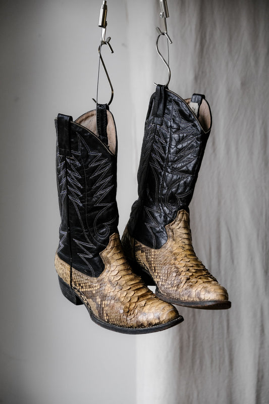 Tatanka の「スネークスキンレザー ツートン カウボーイ ウエスタン ブーツ」 スネークスキン ツートン カービング カウボーイ ウエスタン ブーツ
