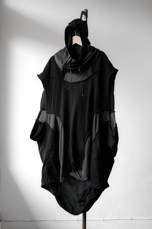 HAMCUS - TM / NAMELESS HOODED TANK TOP - BLACK