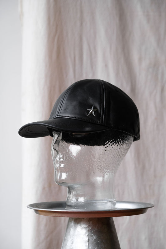MUGLER x H&M レザーベースボールキャップ デザイナーコラボレーション レザーベースボールキャップ