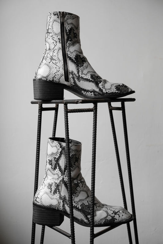 Soerte Square Toe Leather Boots Japanese brand snake print square toe leather boots