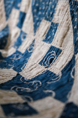 ヴィンテージミッドセンチュリーバーンレイズキルトハンドメイドキルトアメリカ製ヴィンテージハンドメイドキルトブランケットは写真の背景として使用できます