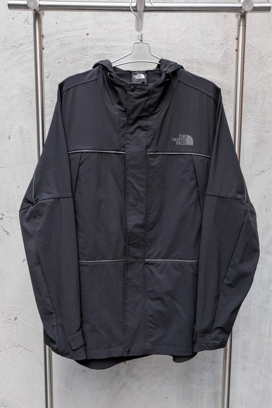 The North Face Men’s Black Hooded Waterproof Jacket 北臉黑標 防潑水反光條風衣外套