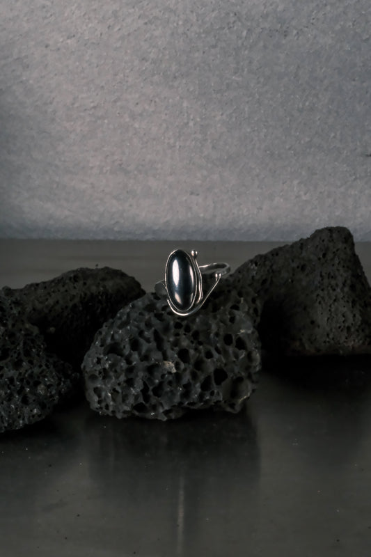 European Vintage Black Oval Cabochon Sterling Silver Ring 歐洲古董 黑色橢圓蛋面石純銀戒