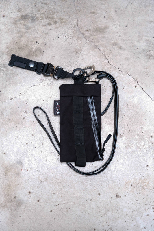 Bagjack + Yorozu "shoulder set" 柏林手工包品牌聯名系列 皮革銀環鍊手機掛包 Cobra扣具