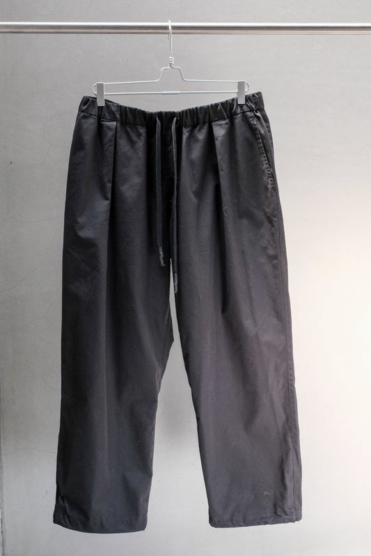 UNTRACE_199 Straight Pants (BLACK)