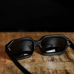 Kuboraum Maske X2 - Black Brunt Sunglasses Smooth black frame sunglasses Berlin fashion eyewear brand handmade in Italy