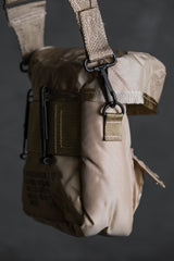 デッドストック 米軍 2QT 水筒カバー ショルダーバッグ タン 米軍 断熱クッション付きウォーターボトルバッグ