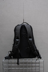 ARC'TERY Arrow 16 Backpack - Black 始祖鳥 高強度尼龍材質 機能 防水拉鏈 後背包