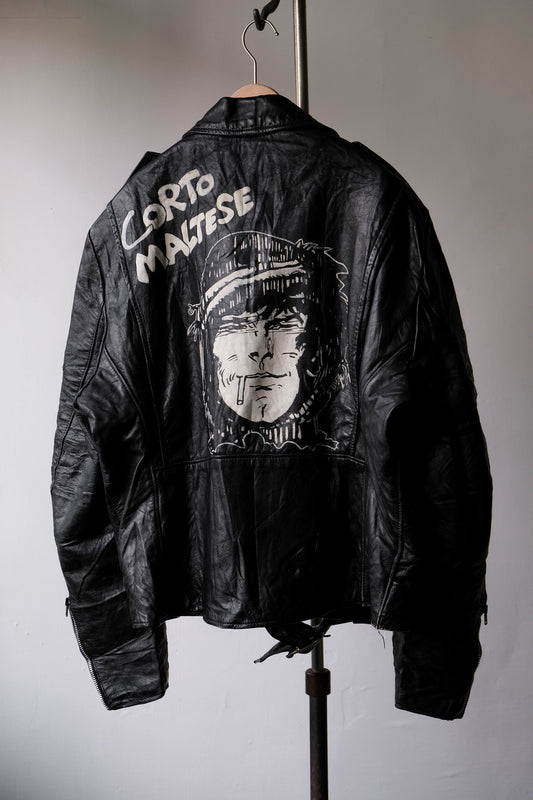 1980年代のブルックス「Carto Maltese」ペイントモトレザージャケット。米国製。背面はイタリアの漫画界の巨匠、ヒューゴ・パルテによる手描き。