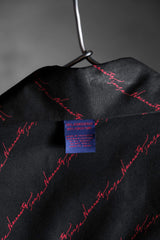 必需品センス筆記体シャツ