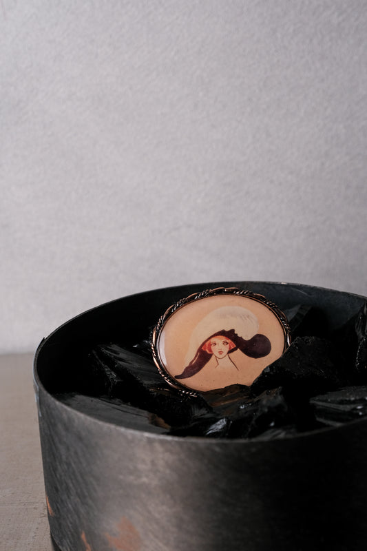 Vintage Art Deco Oval Lady Portrait Pin Brooch 復古橢圓仕女畫像金屬胸針