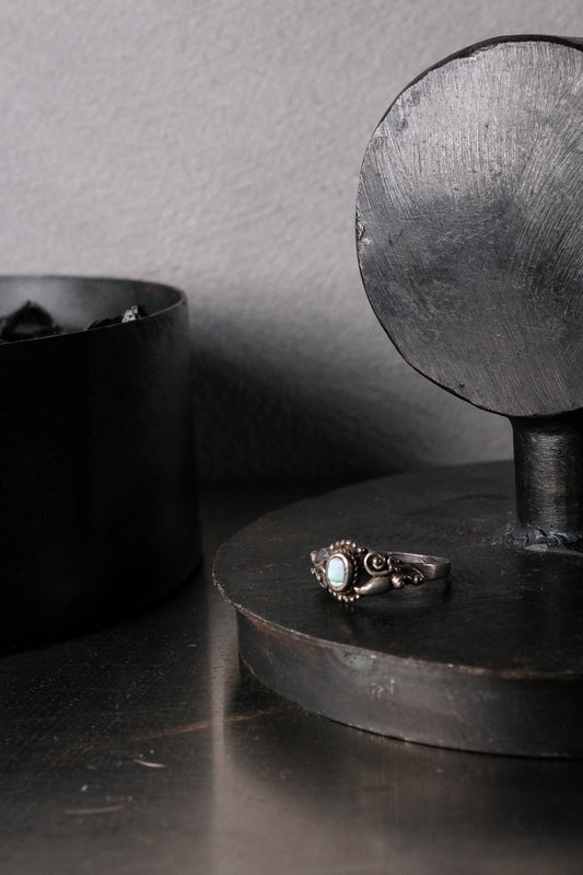 Sterling Silver Vintage Sapphire Meadow Ring 純銀古著藍寶石草原戒
