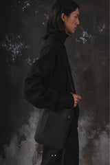 1DYLL - 1ds DIMPLE FLAP CROSSBODY –BLACK CALF LEATHER