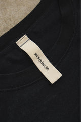SHINYAKOZUKA PICTURESQUE 'S' COLOURLESS BLACK 日本設計師品牌 S草寫字母短T