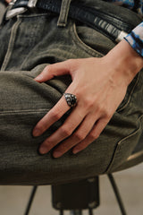 Gothic Cross Thorny Vines Faceted Black Stone Sterling Silver 925 Ring 巴洛克十字雕刻多面黑石純銀戒