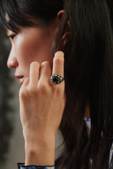 Gothic Cross Thorny Vines Faceted Black Stone Sterling Silver 925 Ring 巴洛克十字雕刻多面黑石純銀戒