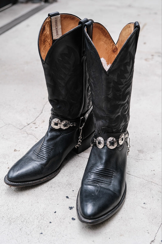 Cody James Black Leather Harness Western Boots with Silver Conchos黑色皮革銀飾飾帶西部靴 墨西哥製