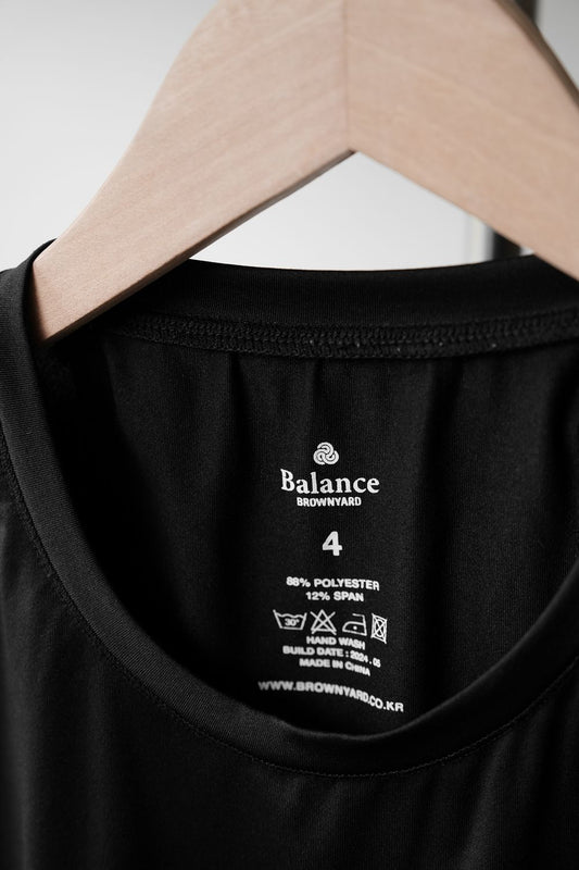 BROWNYARD Balance Sleeveless, Black Korean designer brand sports functional tank top
